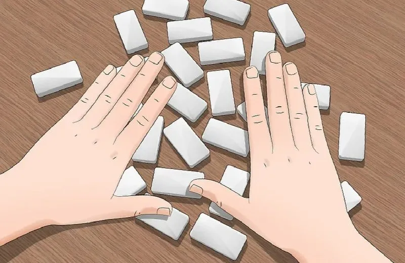Xáo trộn các quân bài là thao tác cần có